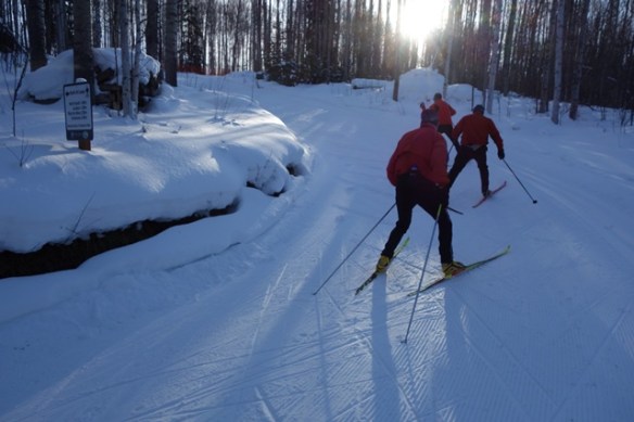 Red jackets on blacks sm