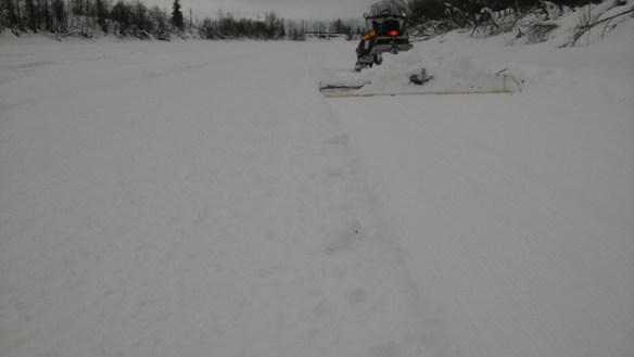 Sonot Kkaazoot trail on Chena River groomed wide for distancing sm