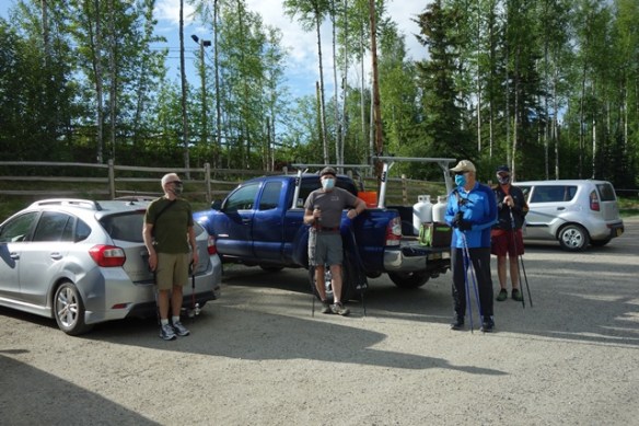 Masked and social distanced while prepping for workout