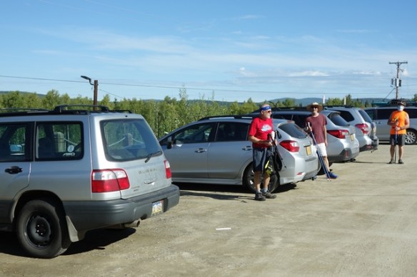 SCUM w silver Subarus